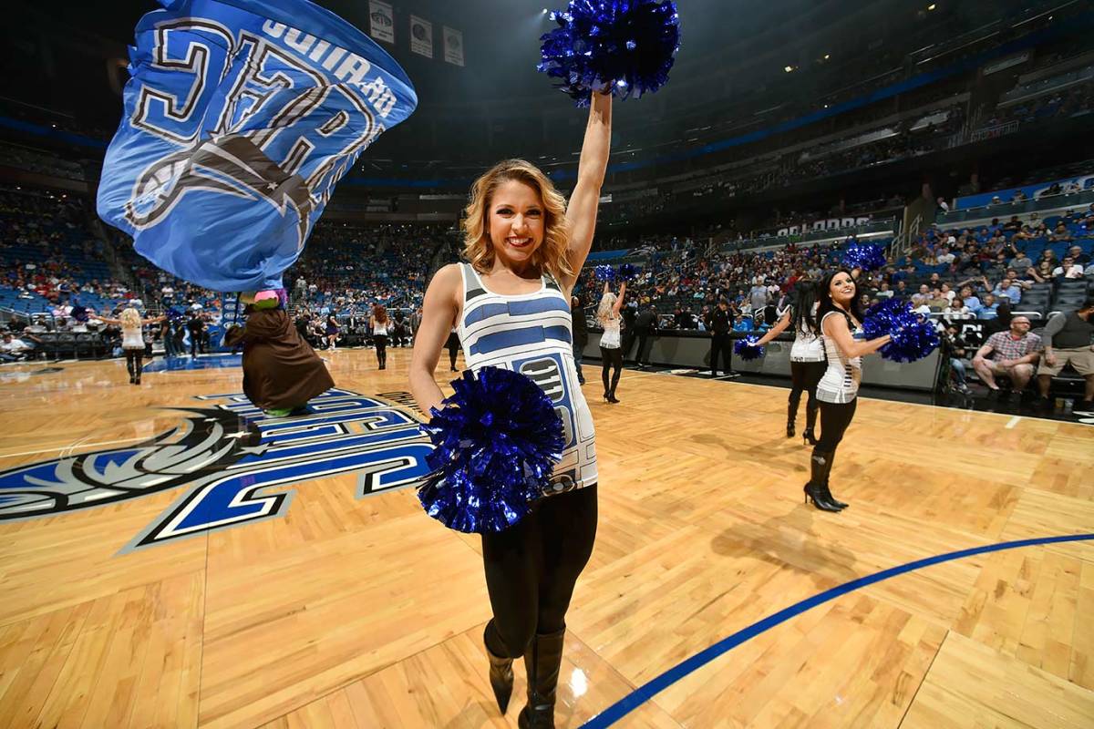 Orlando-Magic-Dancers-501695546.jpg