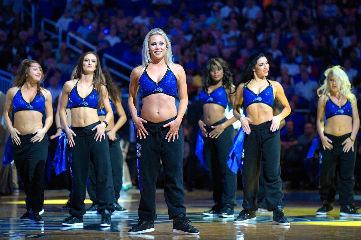 Orlando-Magic-Dancers-56c48d40d55b4f10b0dae24a262c1262-0.jpg
