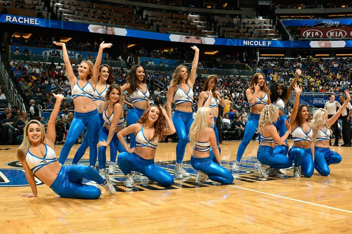 Orlando-Magic-Dancers-496752276.jpg