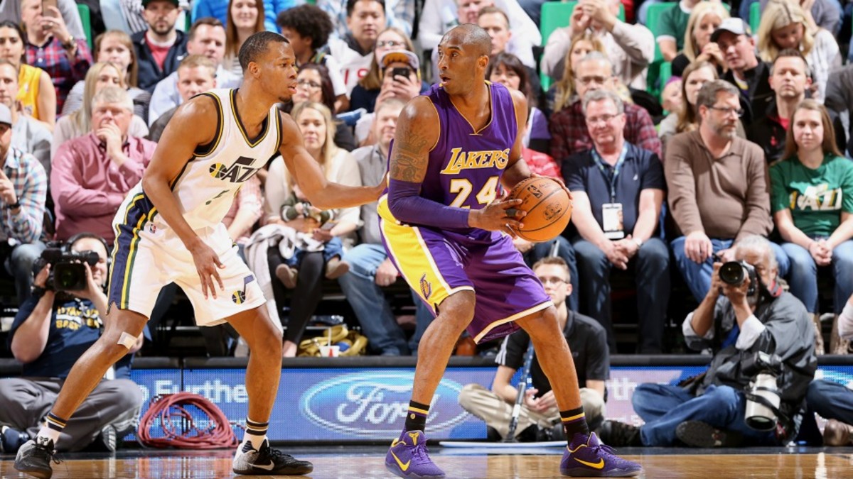 Los Angeles Lakers’ fans bask in aroma of Kobe Bryant’s sweat Sports