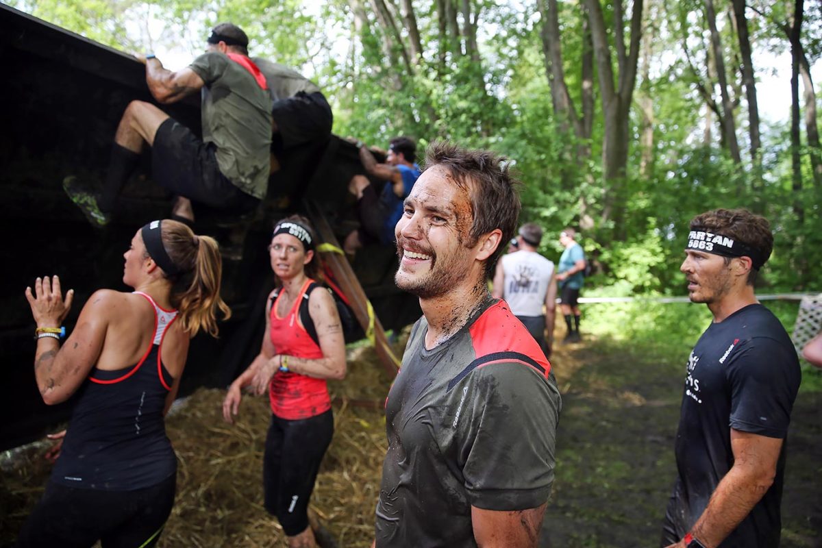Friday-Night-Lights-for-Spartan-Race-Taylor-Kitsch-539531792_master.jpg