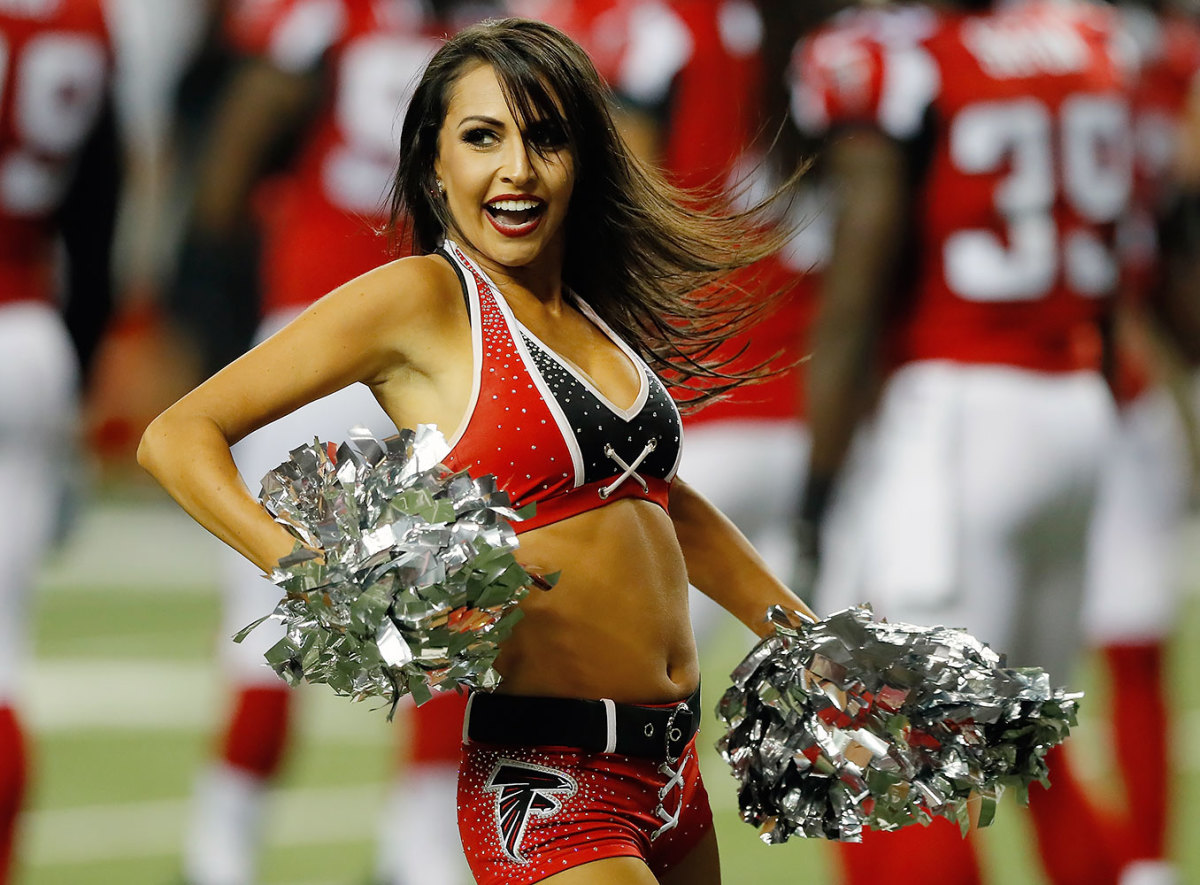 Atlanta-Falcons-cheerleaders-GettyImages-588639552_master.jpg