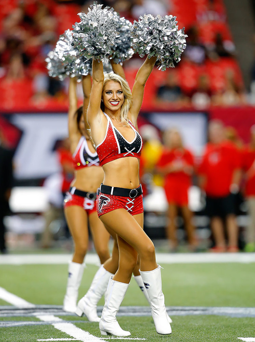 Atlanta-Falcons-cheerleaders-488160811_1008_Redskins_at_Falcons.jpg