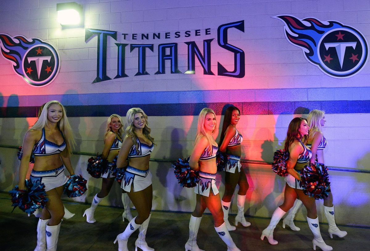 Tennessee-Titans-cheerleaders-AP_616912174200.jpg
