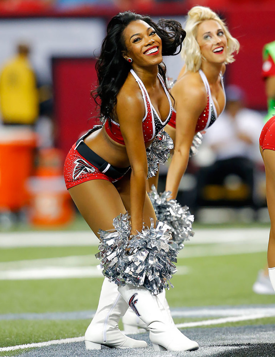 Atlanta-Falcons-cheerleaders-488160811_1009_Redskins_at_Falcons.jpg