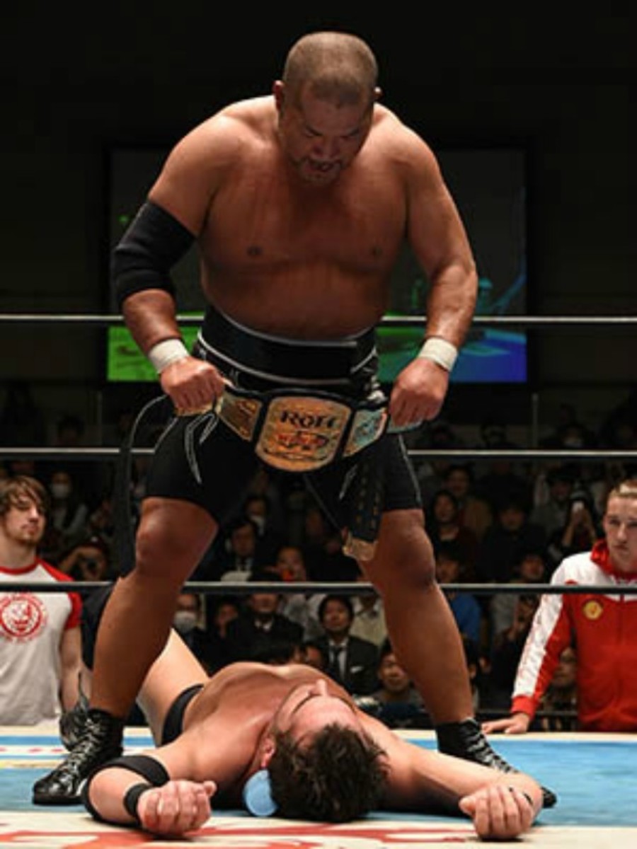 tomohiro-Ishii-New-Japan-ring-honor.jpg