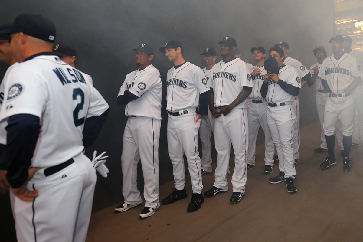 2010-0412-Felix-Hernandez-Cliff-Lee-077599228.jpg