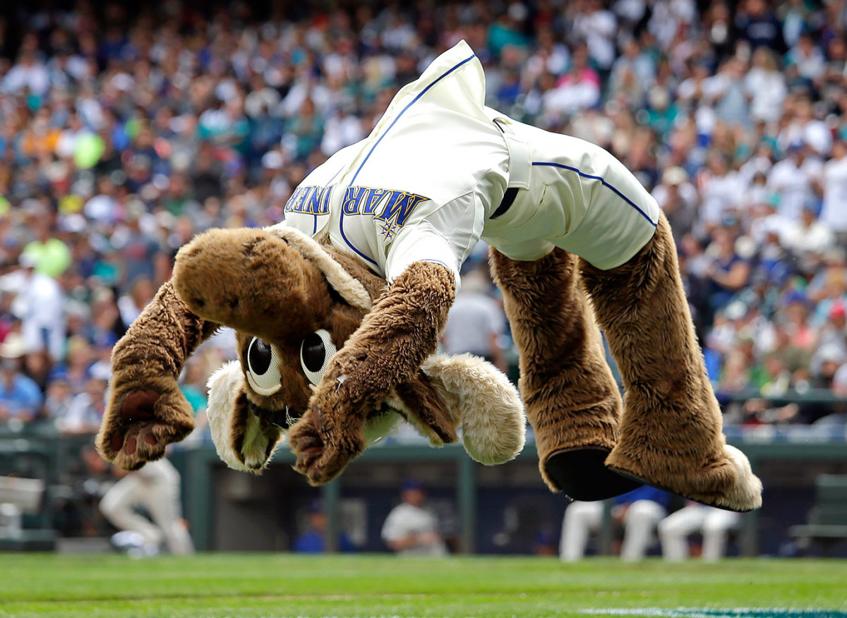 Seattle-Mariners-mascot-Mariners-Moose.jpg