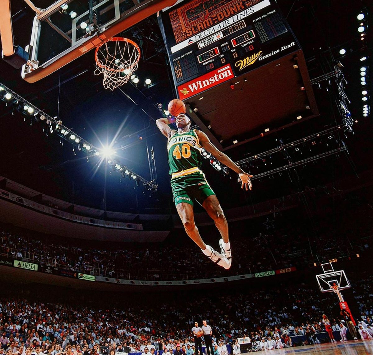 17-Shawn-Kemp-001299640.jpg