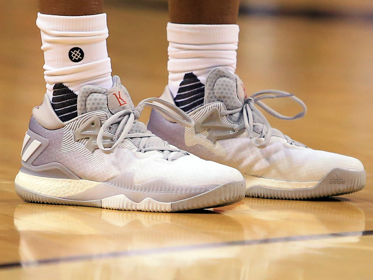kyle-lowry-adidas-crazylight-boost.jpg