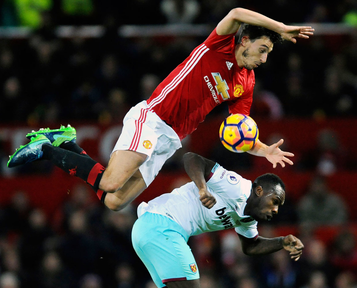 2016-1127-Matteo-Darmian-Michail-Antonio.jpg
