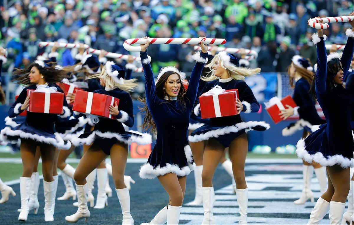Seattle-Seahawks-Sea-Gals-cheerleaders-AP_230391930269.jpg