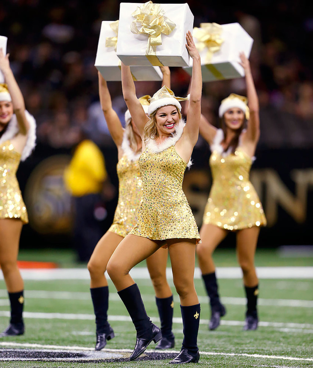 New-Orleans-Saints-Saintsations-cheerleaders-AP_16360020400879.jpg