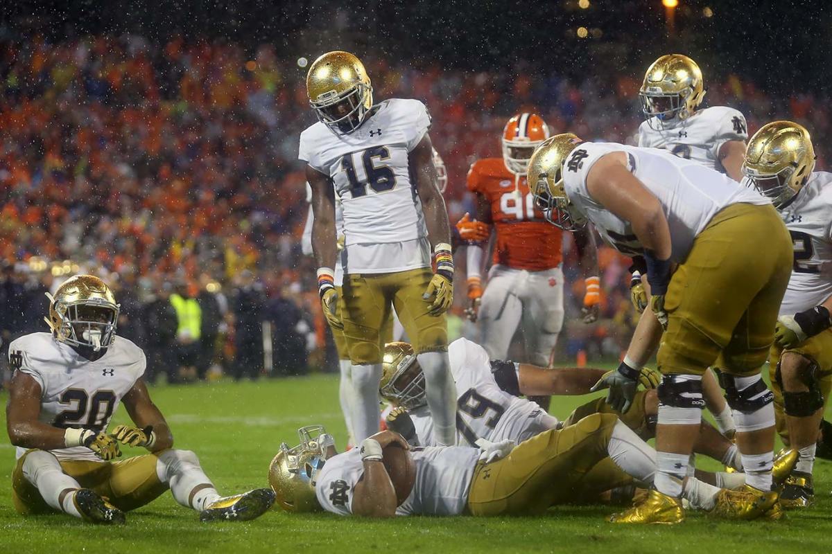 05-2015-1003-Clemson-Notre-Dame-Deshone-Kizer.jpg