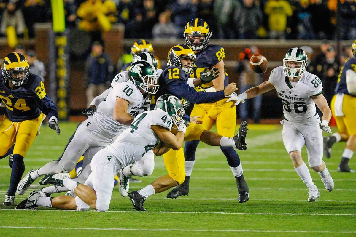 02-2015-1017-Michigan-punter-Blake-O'Neill-Michigan-State.jpg