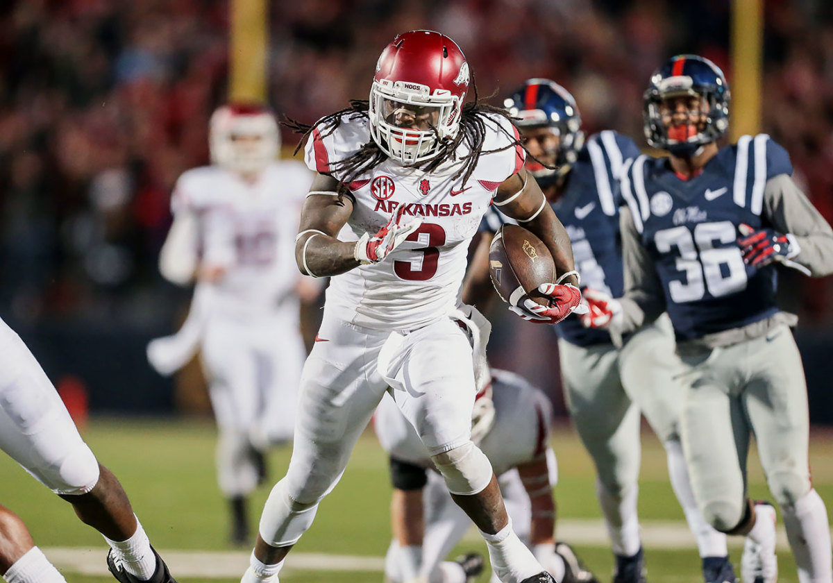 08-Arkansas-Alex-Collins-Ole-Miss.jpg