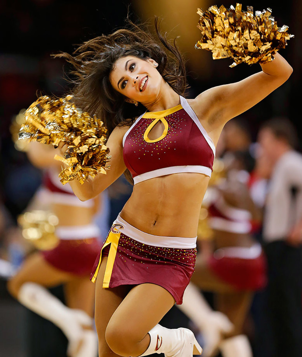 Cleveland-Cavalier-Girls-c153020785784cb099d855ae9ee2c33d-0.jpg