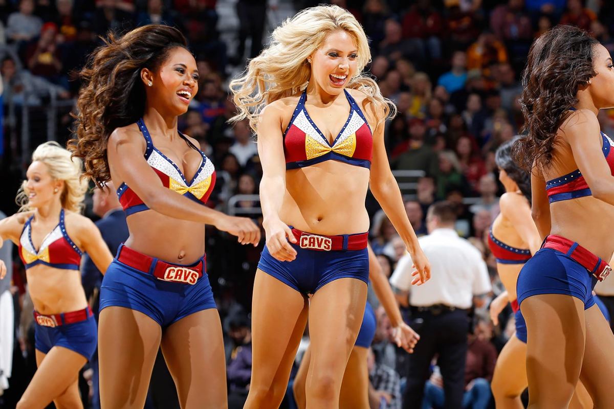 Cleveland-Cavalier-Girls-GettyImages-498817968_master.jpg