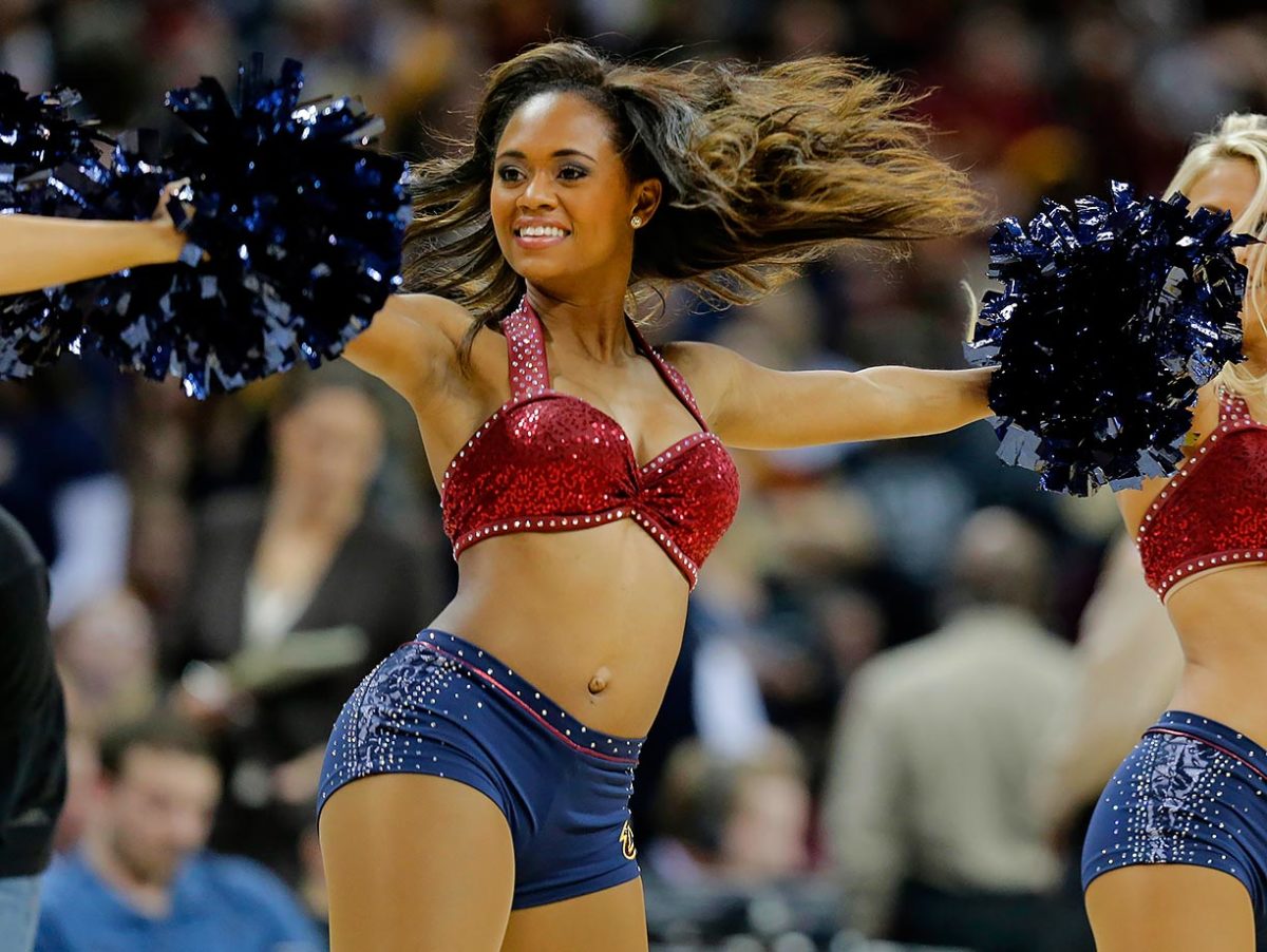 Cleveland-Cavalier-Girls-1fe8543769d748f0841e1456753304b1-0_0.jpg
