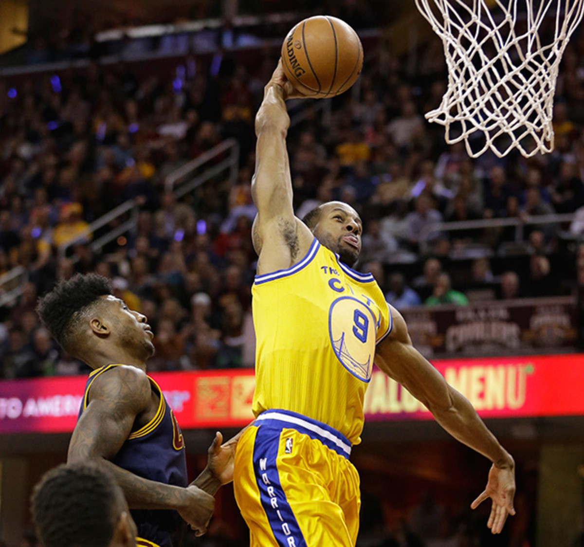 iguodala-dunk-warriors-cavaliers.jpg