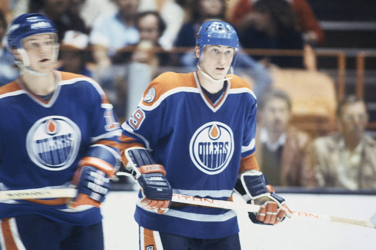 wayne-gretzky-rookie.jpg