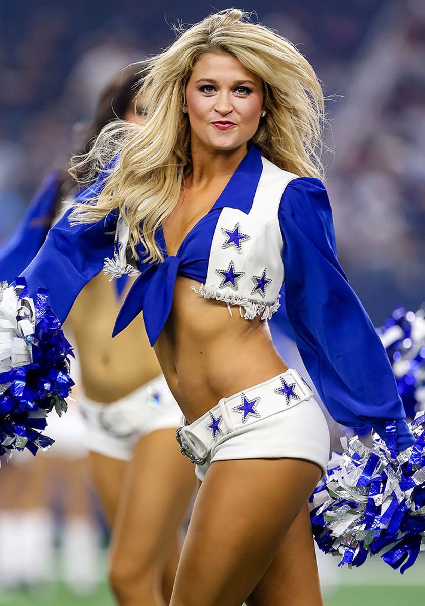 Dallas-Cowboys-cheerleaders-CEY1609253321_Bears_at_Cowboys.jpg