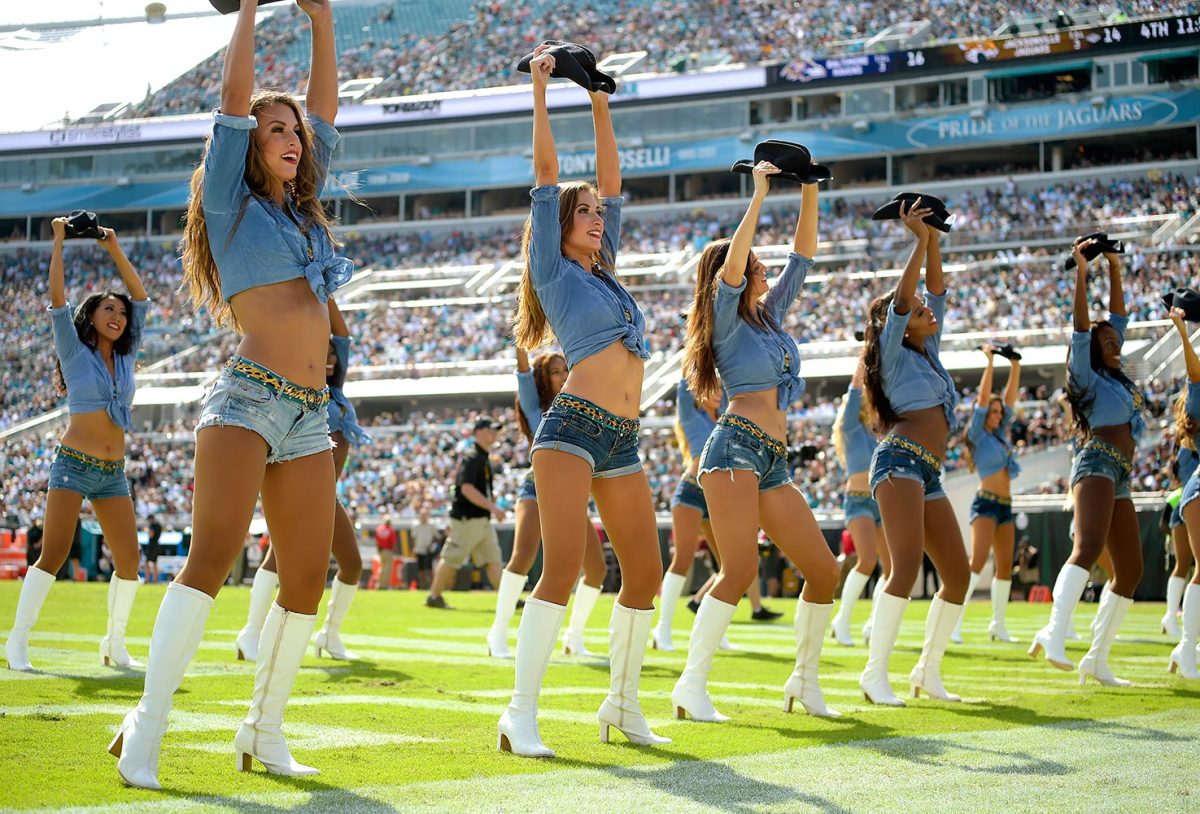 Jacksonville-Jaguars-The-ROAR-cheerleaders-AP_802509114269.jpg