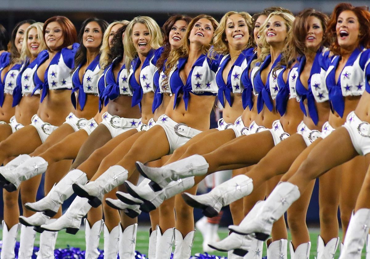 Dallas-Cowboys-cheerleaders-bar1609255239_bears_at_cowboys.jpg