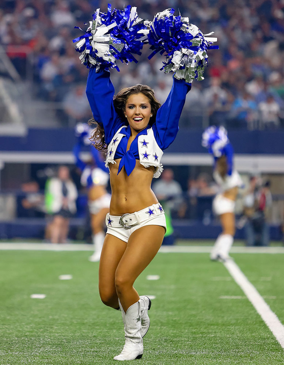 Dallas-Cowboys-cheerleaders-CEY1609252344_Bears_at_Cowboys.jpg