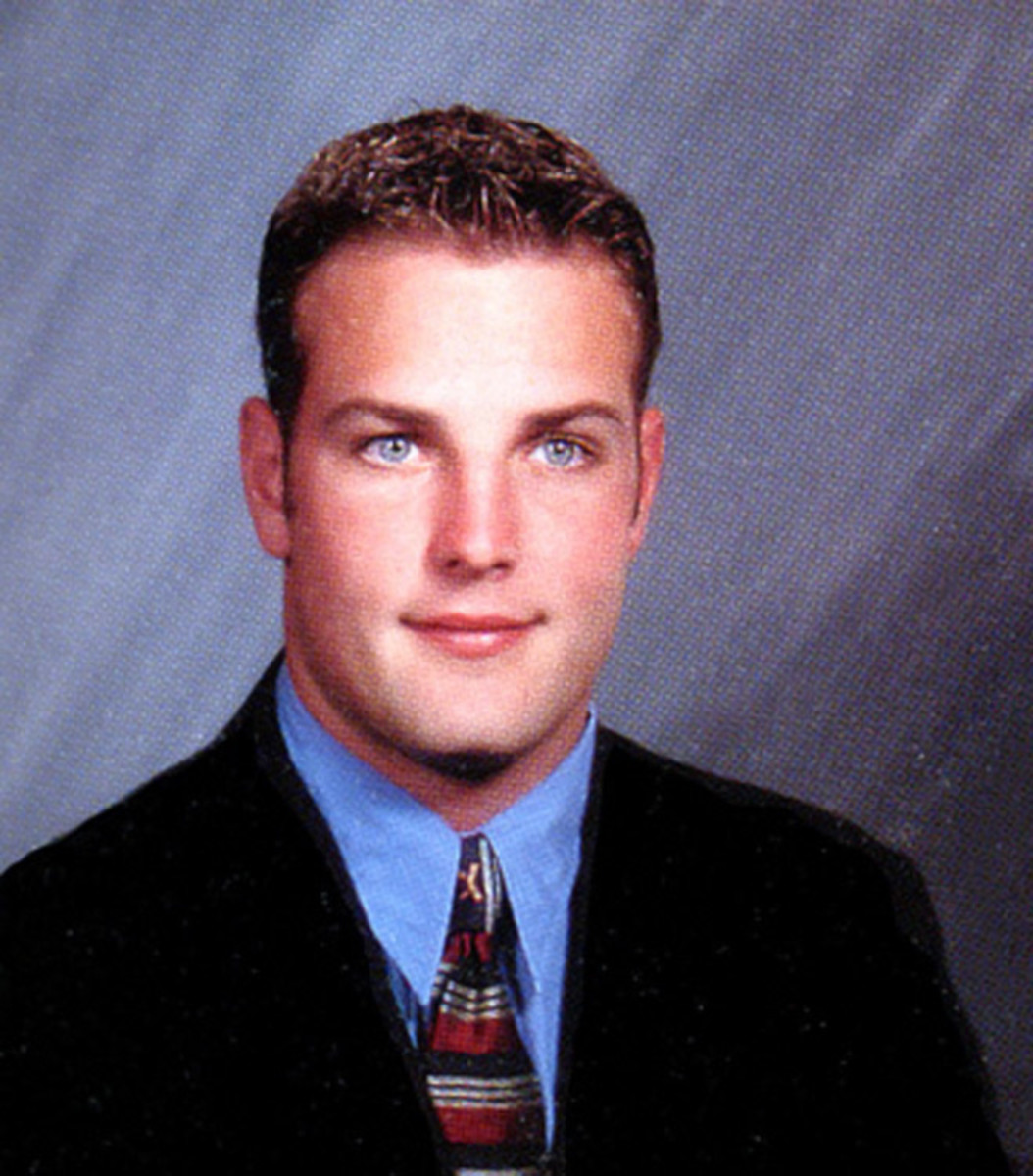 1999-Wes-Welker-Heritage-Hall-yearbook.jpg