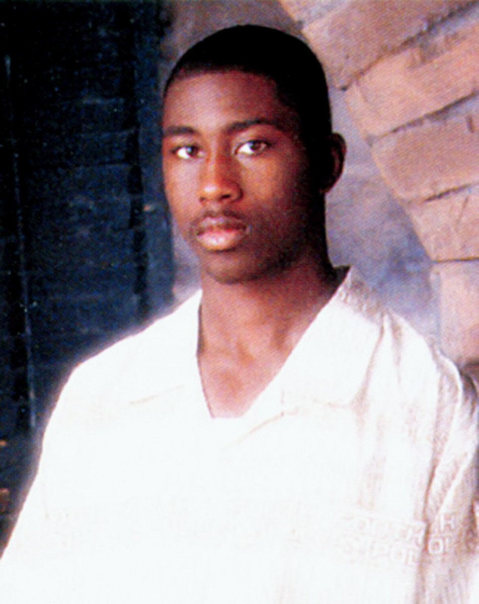 2003-Darrelle-Revis-Aliquippa-High-School-yearbook.jpg