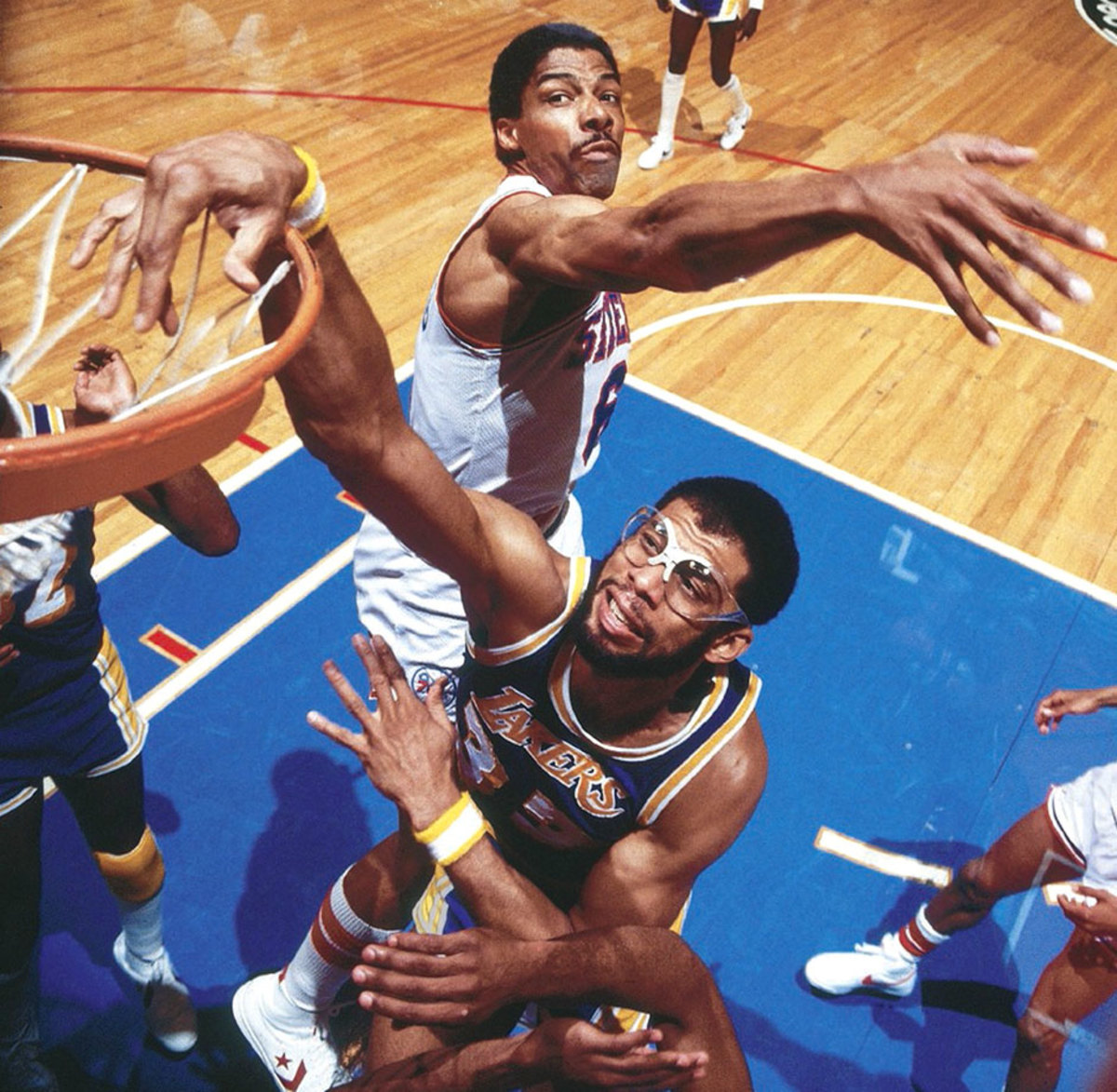 Kareem-Abdul-Jabbar-Julius-Erving-001167601.jpg