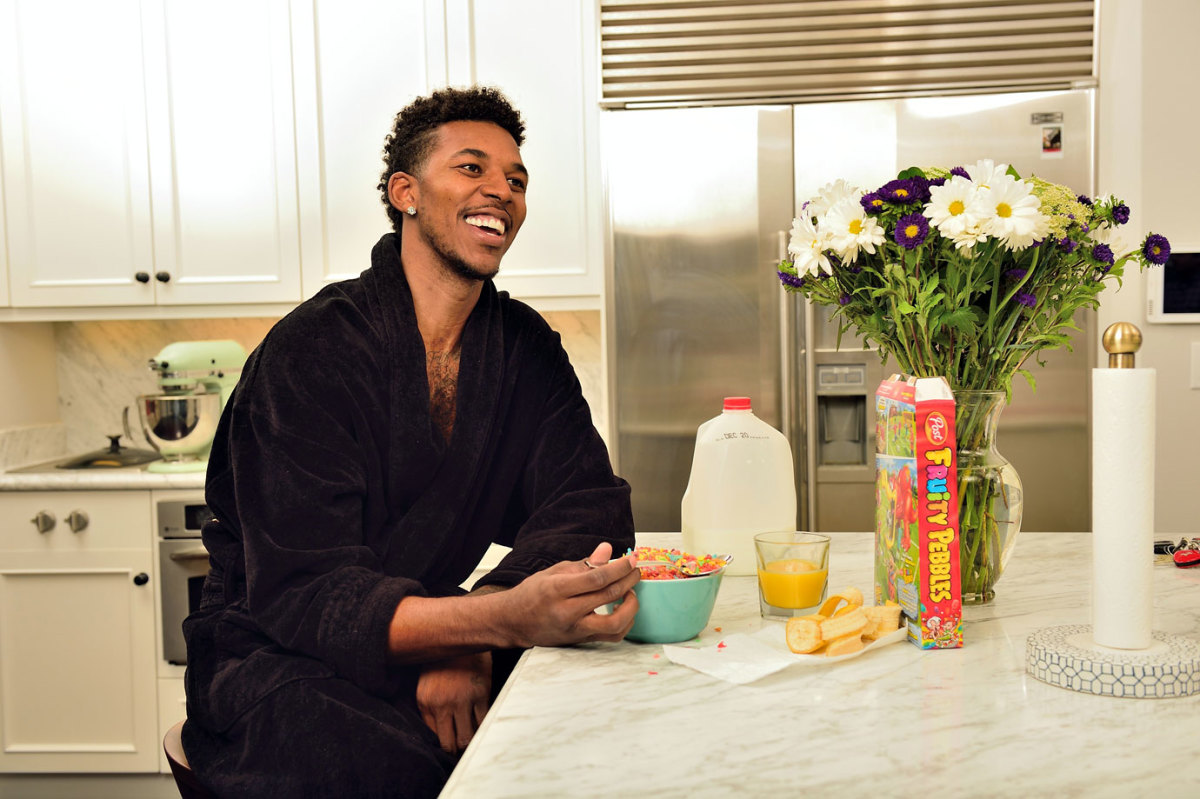 2014-Nick-Young-Fruity-Pebbles-X159075_TK1_0523.jpg