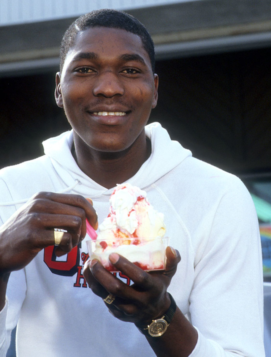 1983-Hakeem-Olajuwon-080099507.jpg