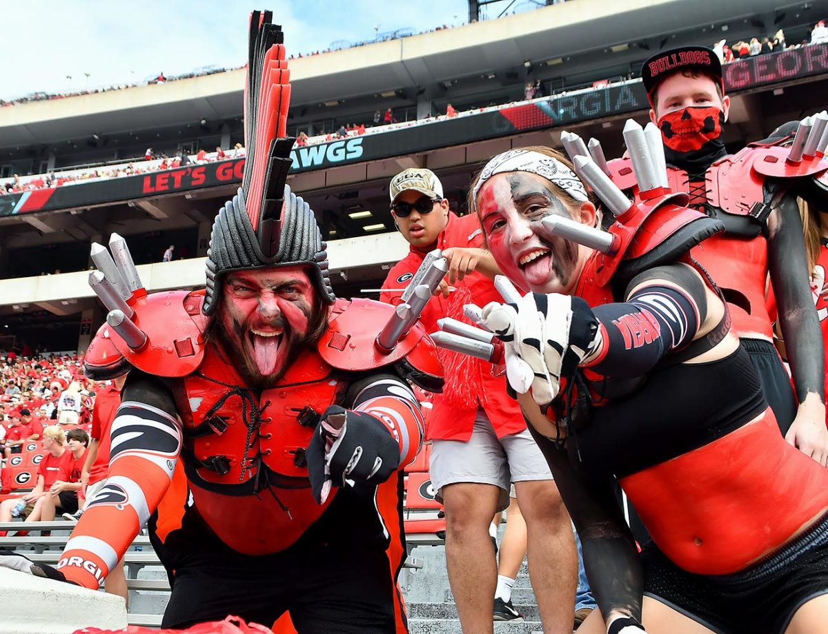 2016-1015-Georgia-Bulldogs-fans-ccr161015019_Vanderbilt_at_Georgia.jpg