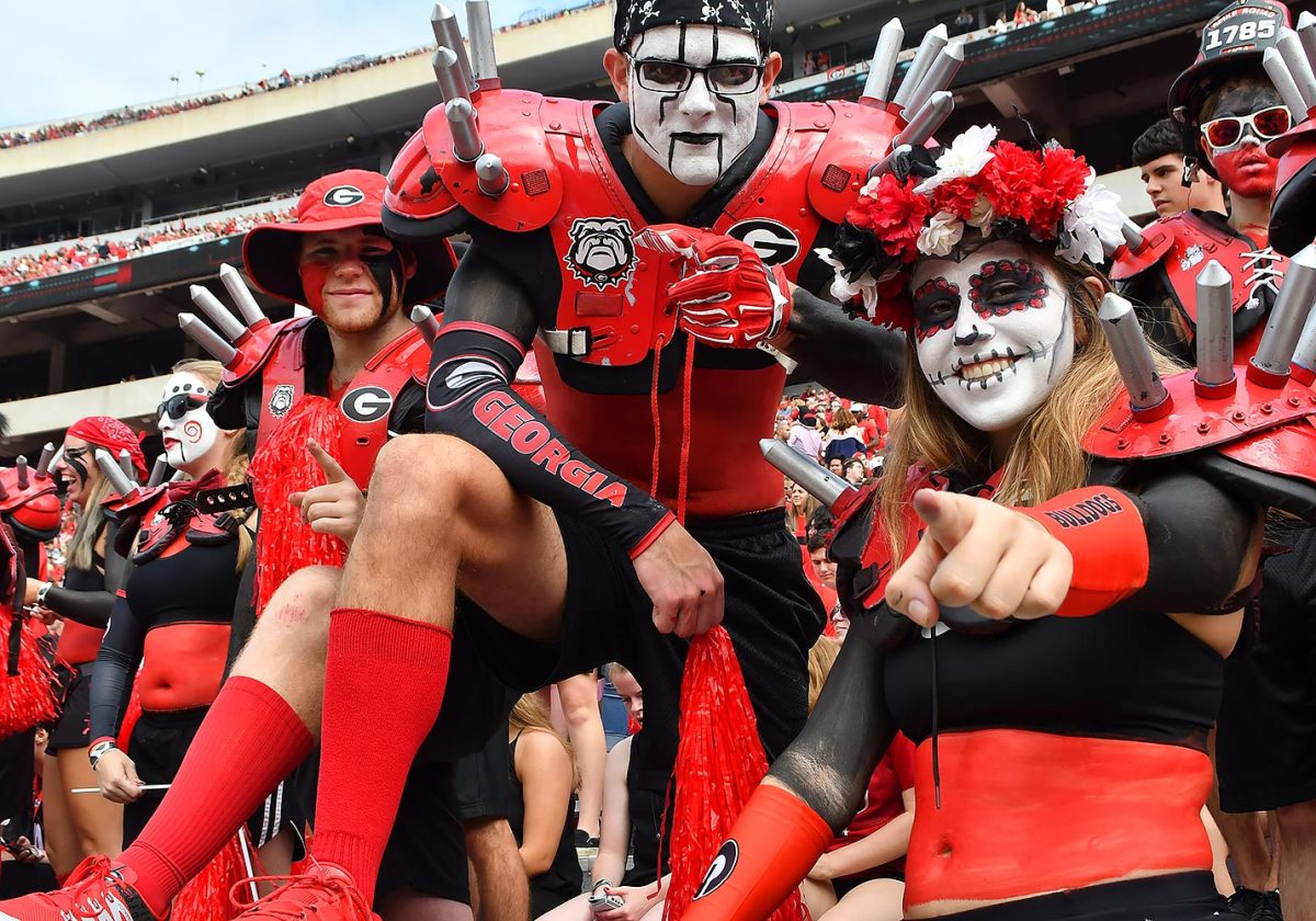 2016-1015-Georgia-Bulldogs-fans-ccr161015015_Vanderbilt_at_Georgia.jpg