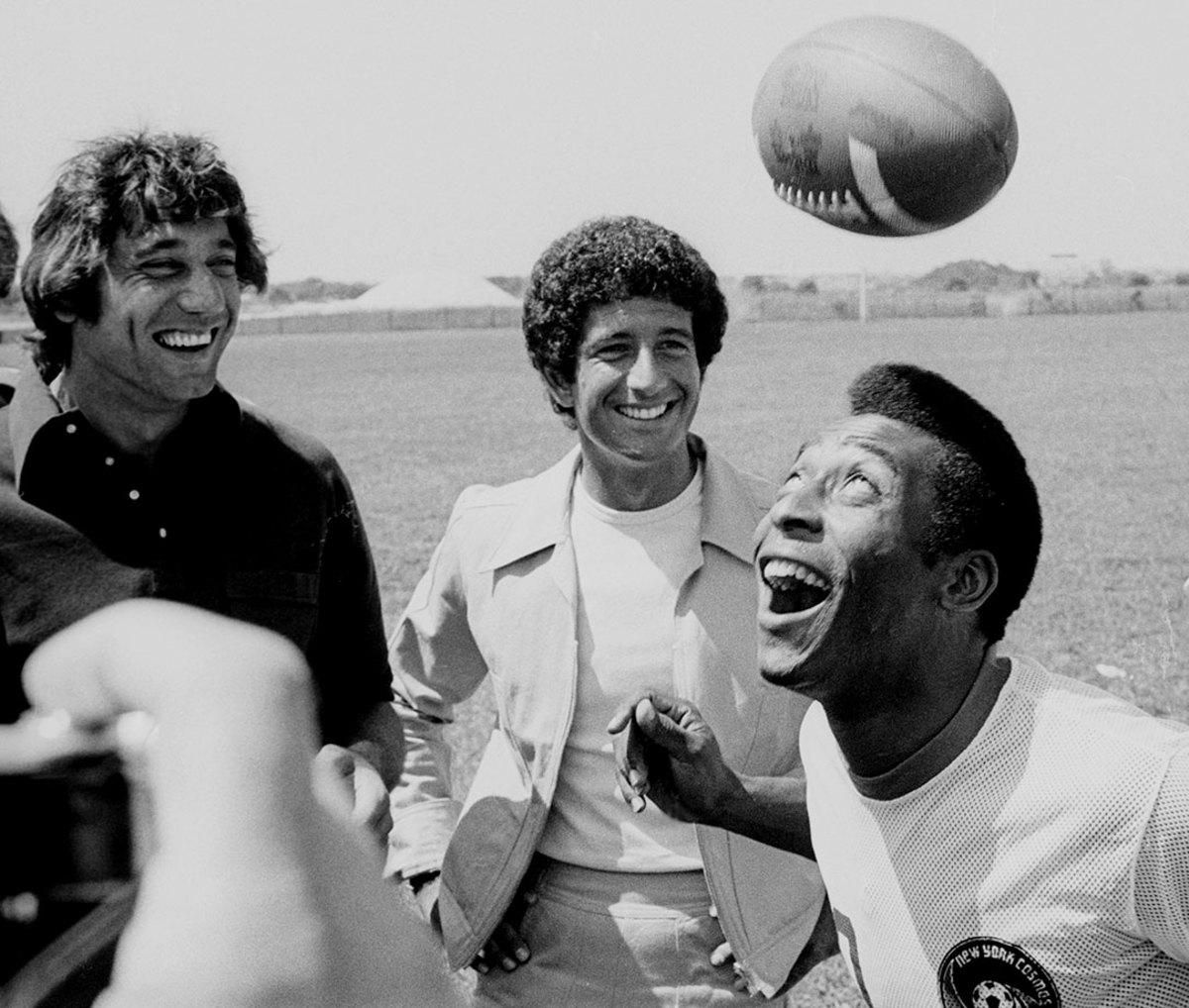 1975-Pele-Richard-Barry-Joe-Namath.jpg