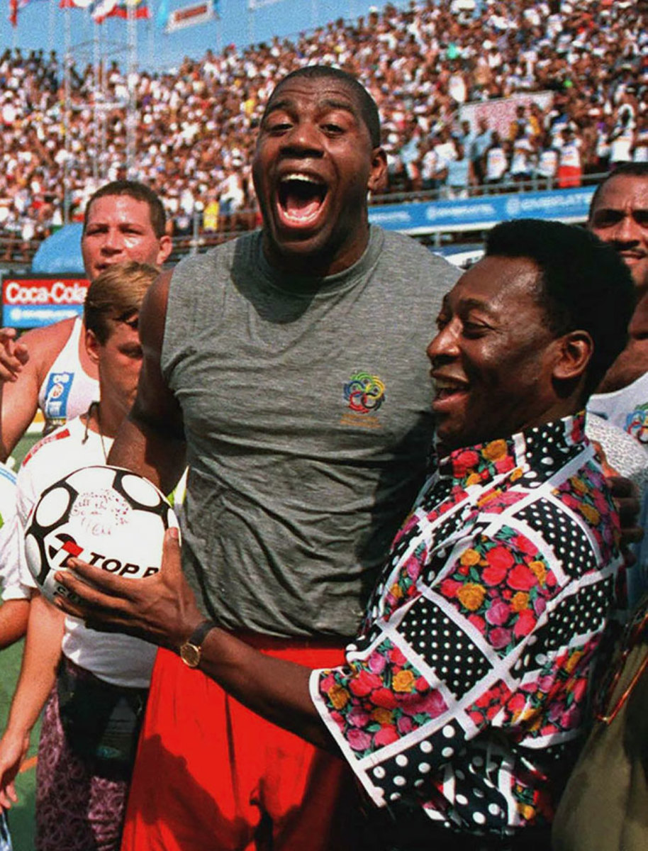 1995-Magic-Johnson-Pele.jpg