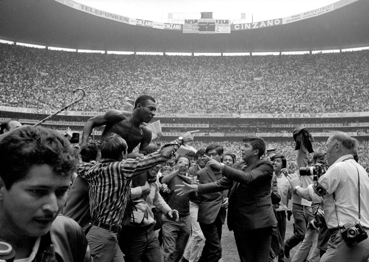 1970-Pele-FIFA-World-Cup-Final-001312900.jpg