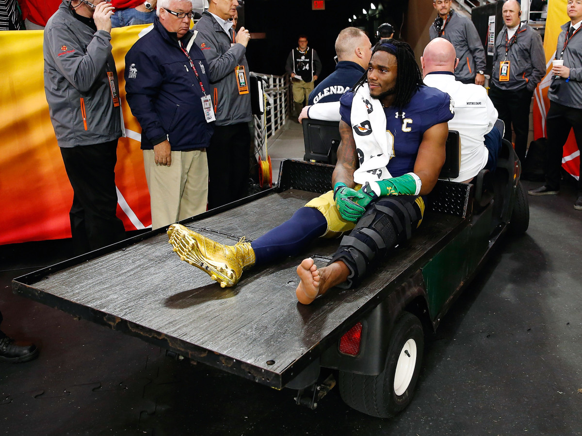 jaylon-smith-injury-notre-dame-christian-mccaffrey-leonard-fournette-bowl-game.jpg