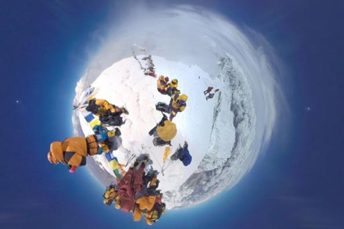 First virtual reality climb of Mt. Everest to be produced by SI