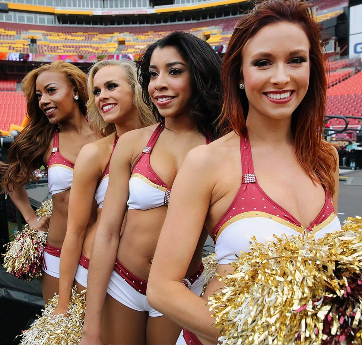 Washington-Redskins-cheerleaders-BEA_7442A.jpg