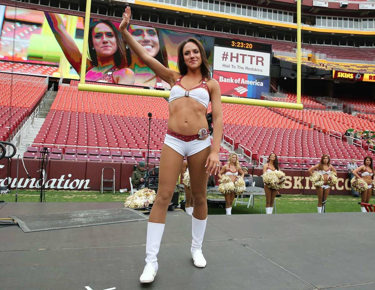 Washington-Redskins-cheerleaders-BEA_6394A.jpg
