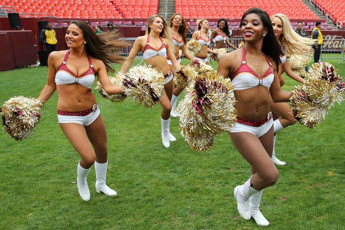 Washington-Redskins-cheerleaders-BEA_2312A.jpg