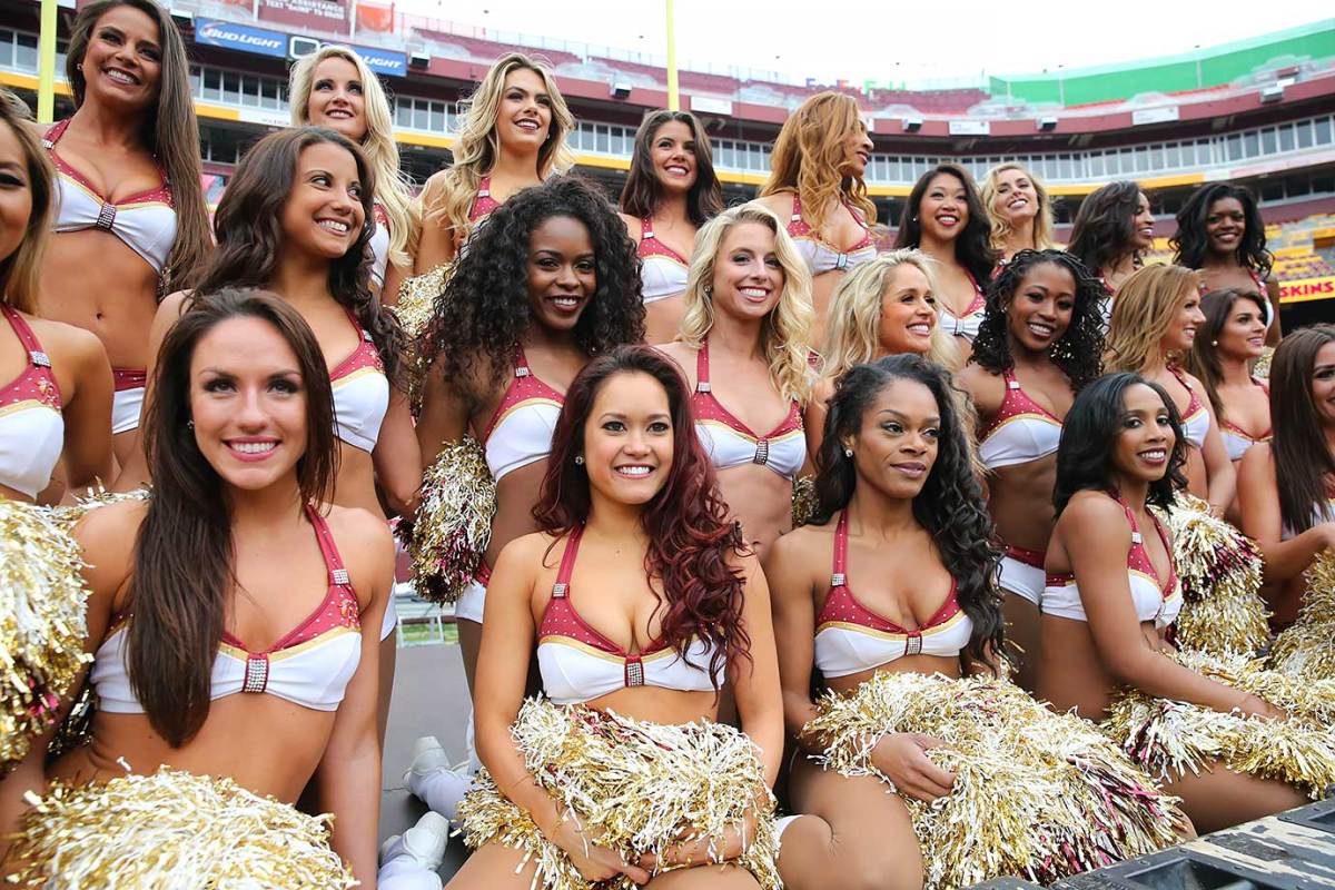 Washington-Redskins-cheerleaders-BEA_7424A.jpg