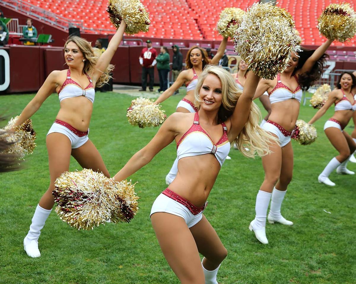 Washington-Redskins-cheerleaders-BEA_2469A.jpg