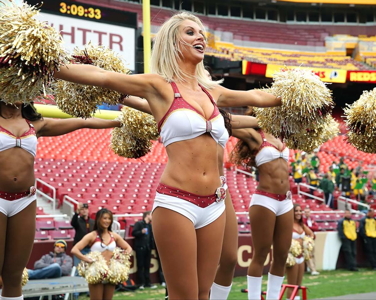 Washington-Redskins-cheerleaders-BEA_3798A.jpg