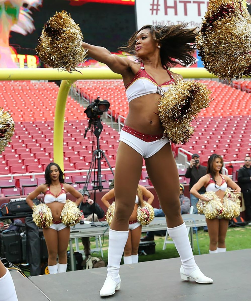 Washington-Redskins-cheerleaders-BEA_3724A.jpg