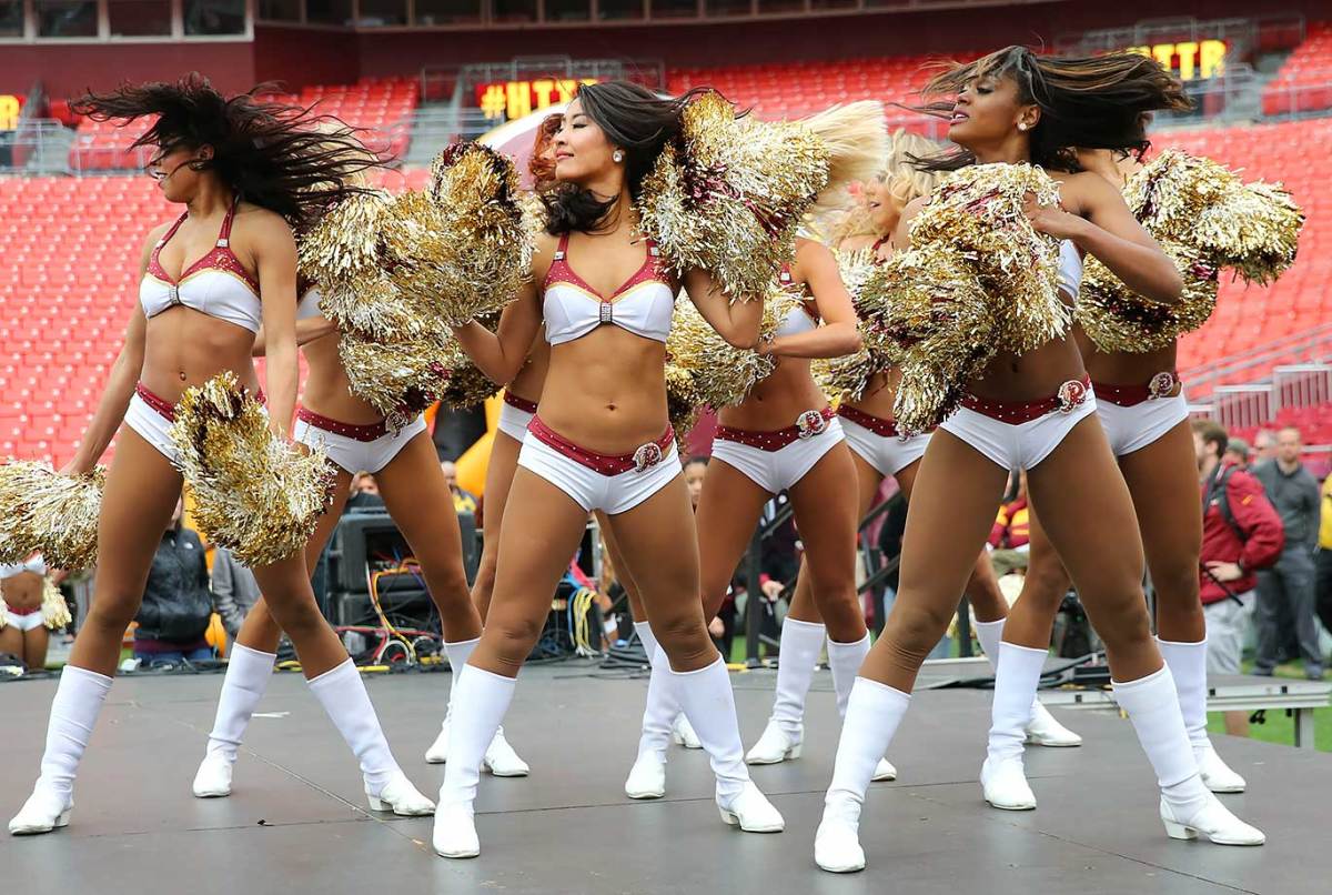 Washington-Redskins-cheerleaders-BEA_4717A.jpg