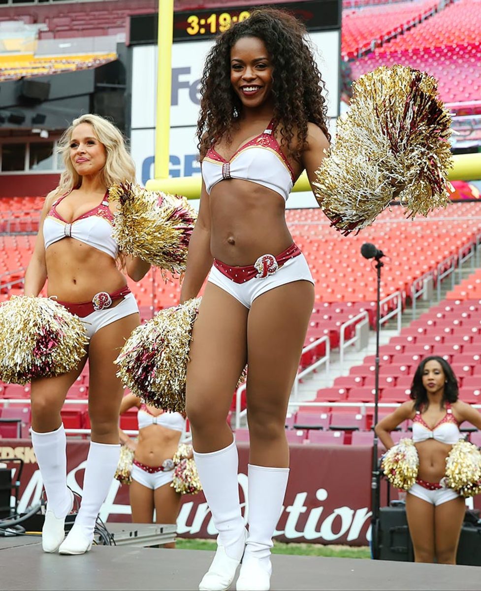 Washington-Redskins-cheerleaders-BEA_5481A.jpg